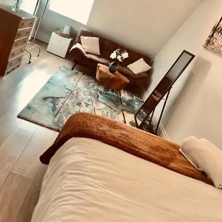 Stunning 3-bed House In * Bristol